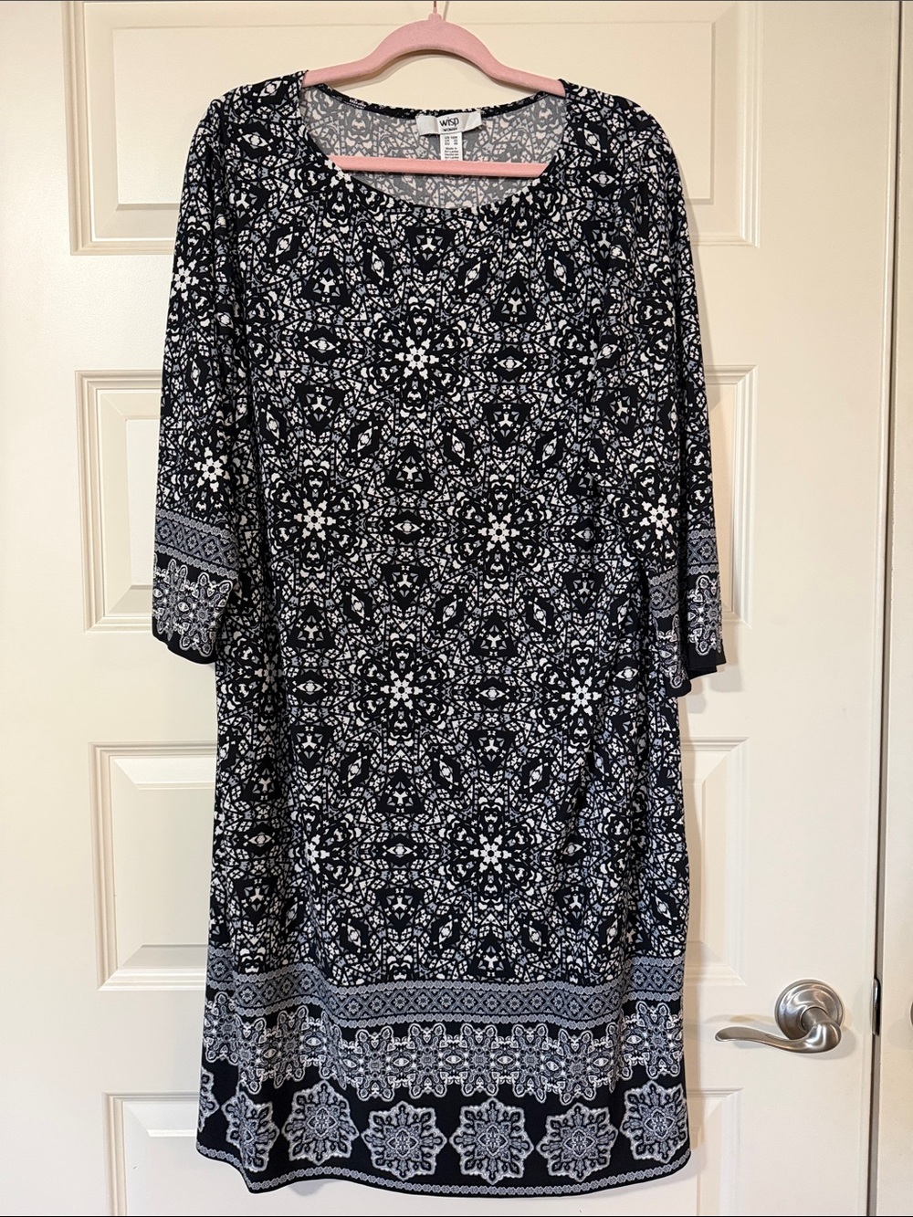 Wisp Anaisey Jersey Dress with Black & White Pattern and Sleeves